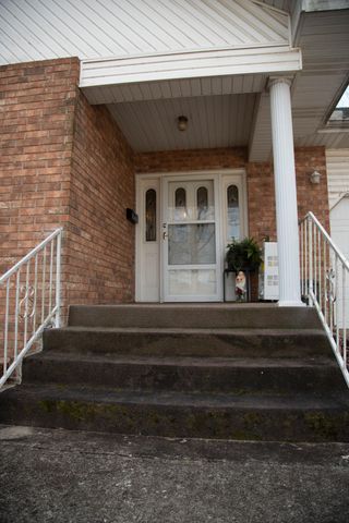 460 Bethel Avenue, Mammoth Spring, AR 72554