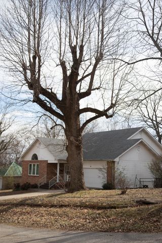 460 Bethel Avenue, Mammoth Spring, AR 72554