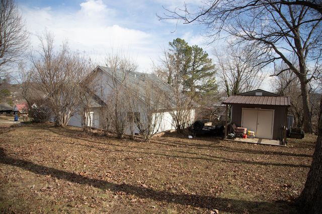 460 Bethel Avenue, Mammoth Spring, AR 72554
