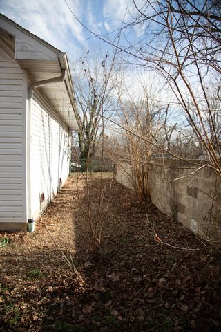 460 Bethel Avenue, Mammoth Spring, AR 72554