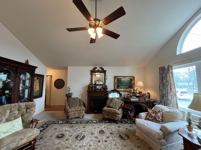 460 Bethel Avenue, Mammoth Spring, AR 72554