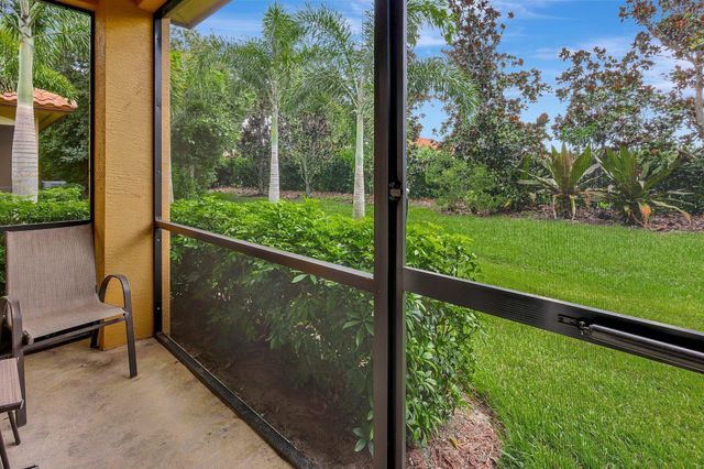 2850 65th Drive 101, Vero Beach, FL 32966