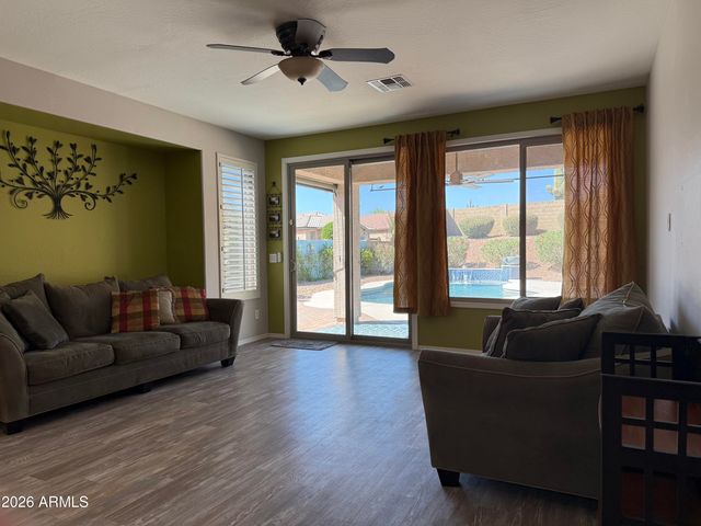 3738 W RUSHMORE Drive, Anthem, AZ 85086