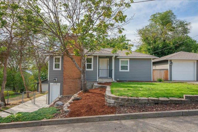 1115 N Woodward Rd, Spokane, WA 99206 property photo
