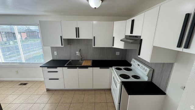 2530 S PARKCREST DR, West Valley City, UT 84119