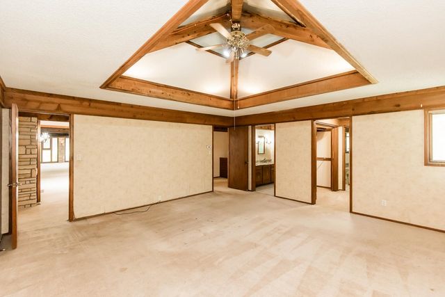 19031 SW Tawakoni Rd, Douglass, KS 67039