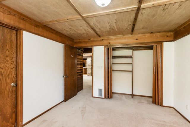 19031 SW Tawakoni Rd, Douglass, KS 67039