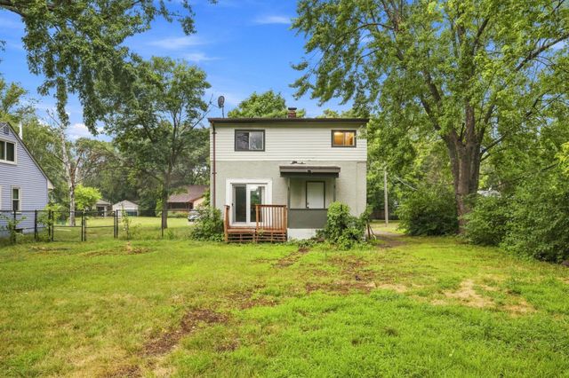 5432 Bryant Avenue N, Brooklyn Center, MN 55430