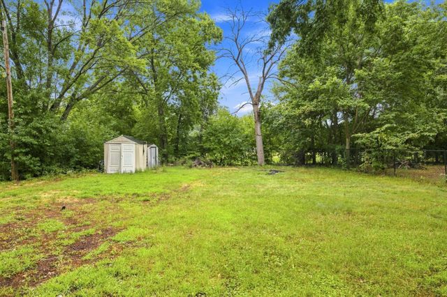 5432 Bryant Avenue N, Brooklyn Center, MN 55430
