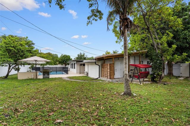 4700 NW 1st Ct, Plantation, FL 33317