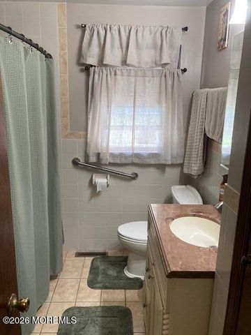 11 Brynmore Road, New Egypt, NJ 08533