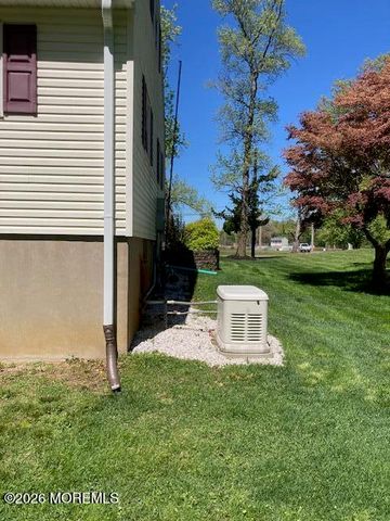 11 Brynmore Road, New Egypt, NJ 08533