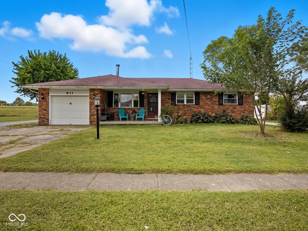 811 W 7th Street, Greensburg, IN 47240