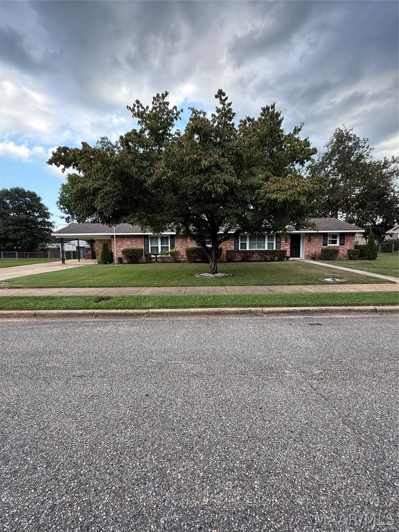 68 Ranch Drive, Montgomery, AL 36109