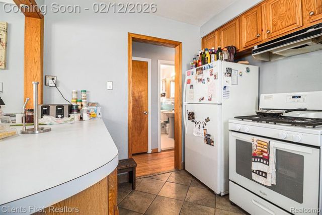 23306 Tireman Street, Dearborn Heights, MI 48127