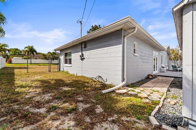 11532 84TH AVENUE, Seminole, FL 33772