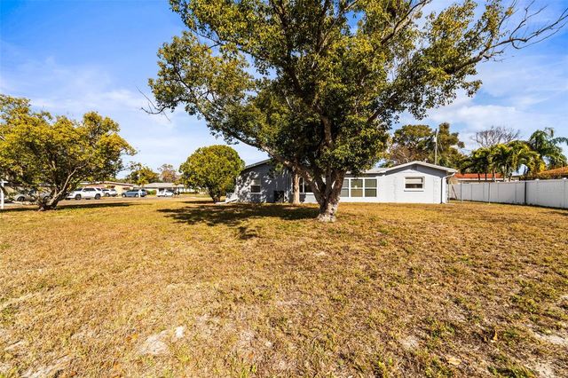 11532 84TH AVENUE, Seminole, FL 33772