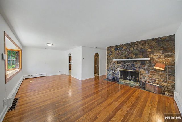 25 Birchwood Road, Denville Township, NJ 07834
