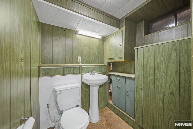 25 Birchwood Road, Denville Township, NJ 07834