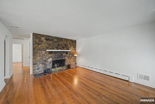25 Birchwood Road, Denville Township, NJ 07834