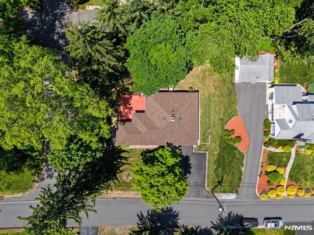 25 Birchwood Road, Denville Township, NJ 07834