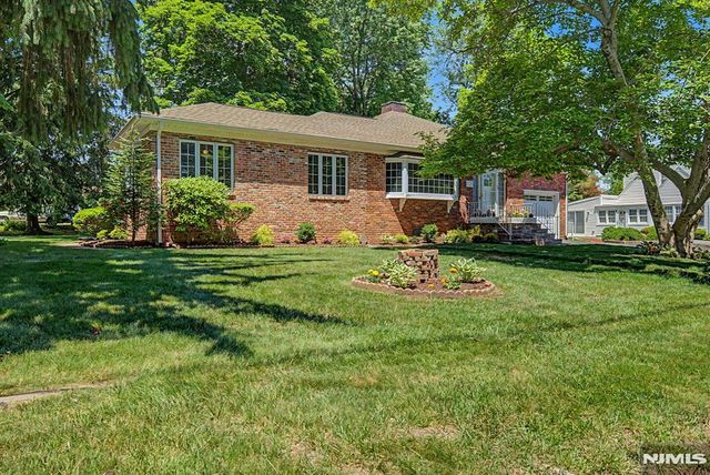 25 Birchwood Road, Denville Township, NJ 07834