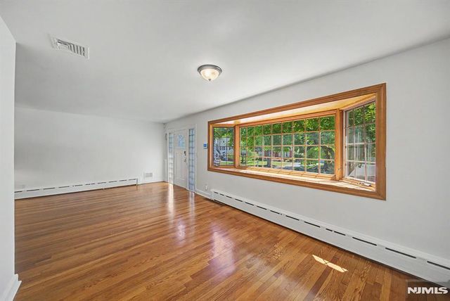 25 Birchwood Road, Denville Township, NJ 07834