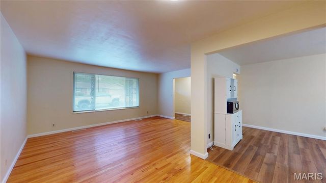 11 Pinecrest Circle, Belleville, IL 62223