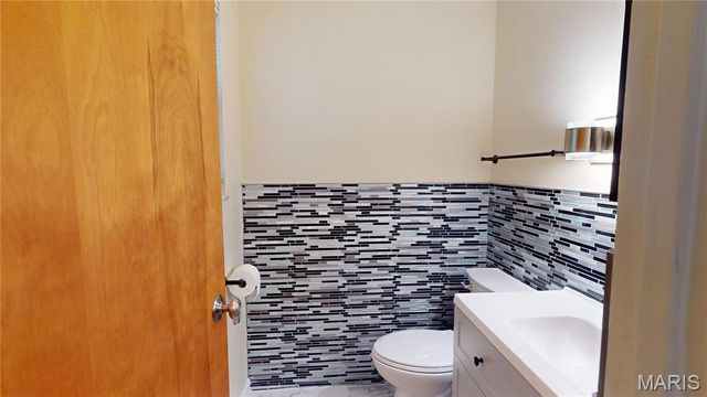 11 Pinecrest Circle, Belleville, IL 62223