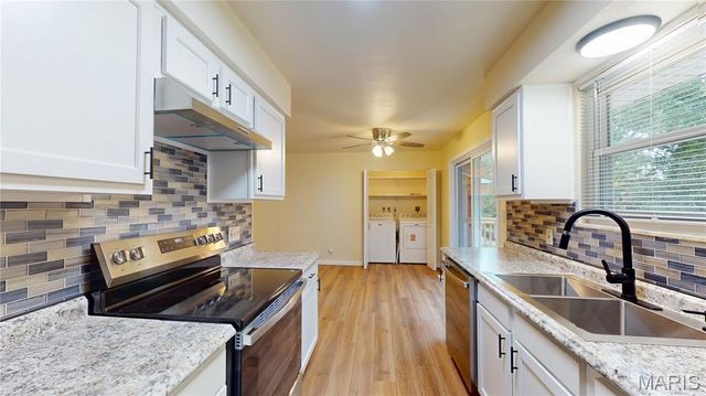 11 Pinecrest Circle, Belleville, IL 62223