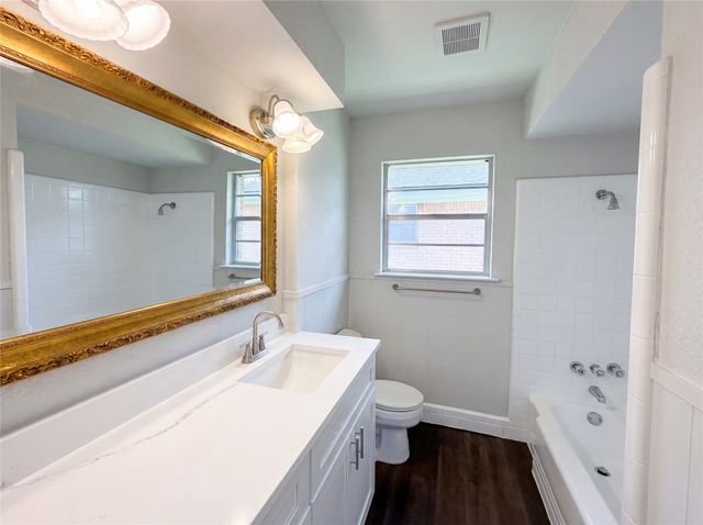 3327 Portlock Drive, Farmers Branch, TX 75234