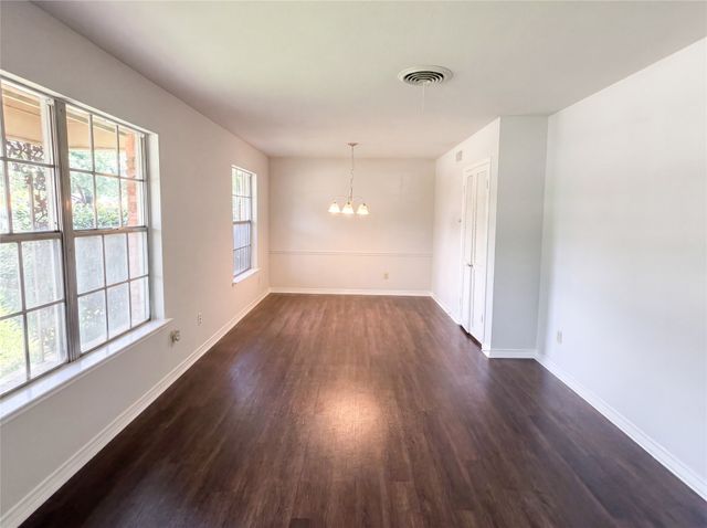 3327 Portlock Drive, Farmers Branch, TX 75234
