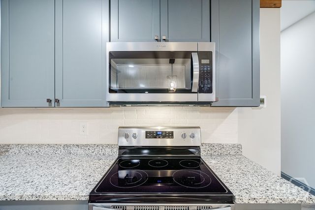 34 Depot St 23, Hartwell, GA 30643