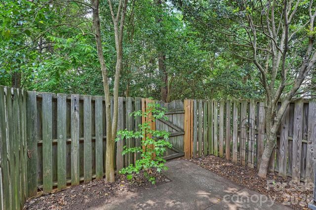 3131 Heathstead Place, Charlotte, NC 28210