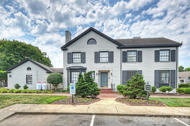 3131 Heathstead Place, Charlotte, NC 28210