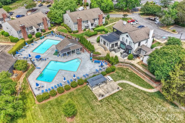 3131 Heathstead Place, Charlotte, NC 28210