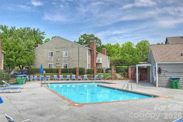 3131 Heathstead Place, Charlotte, NC 28210