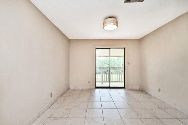 2501 Gulf Freeway 14A, Dickinson, TX 77539
