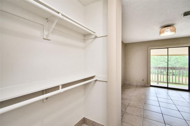 2501 Gulf Freeway 14A, Dickinson, TX 77539