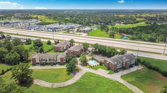 2501 Gulf Freeway 14A, Dickinson, TX 77539