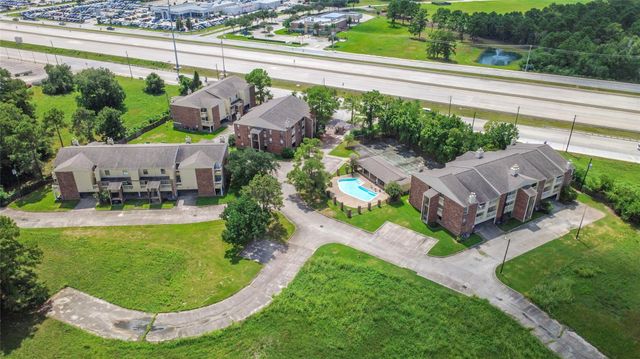 2501 Gulf Freeway 14A, Dickinson, TX 77539