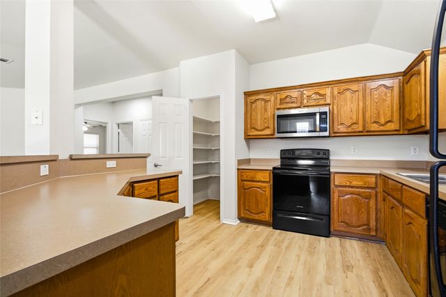 2712 Mockingbird Street, Royse City, TX 75189