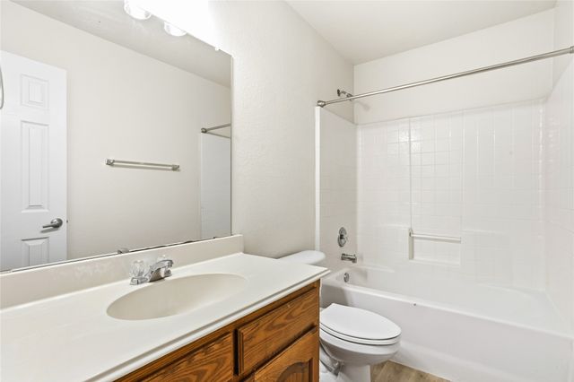 2712 Mockingbird Street, Royse City, TX 75189