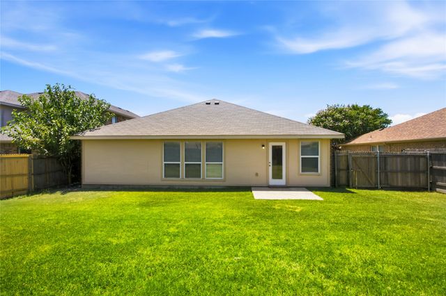 2712 Mockingbird Street, Royse City, TX 75189