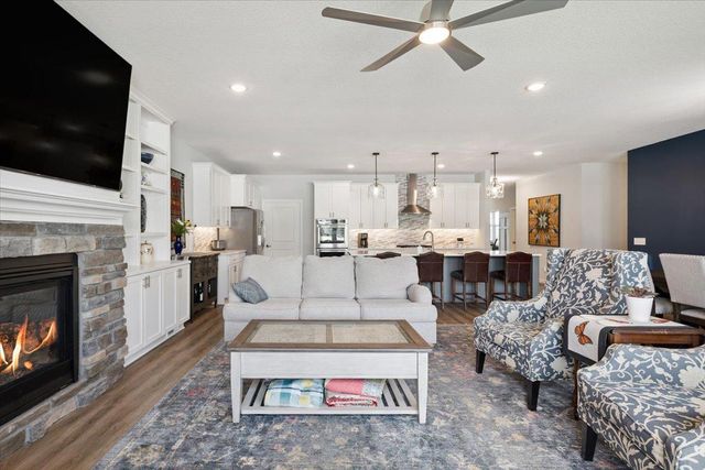 17908 Greenwich Way, Lakeville, MN 55044