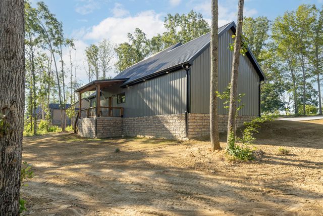 2941 Summertown Hwy, Summertown, TN 38483