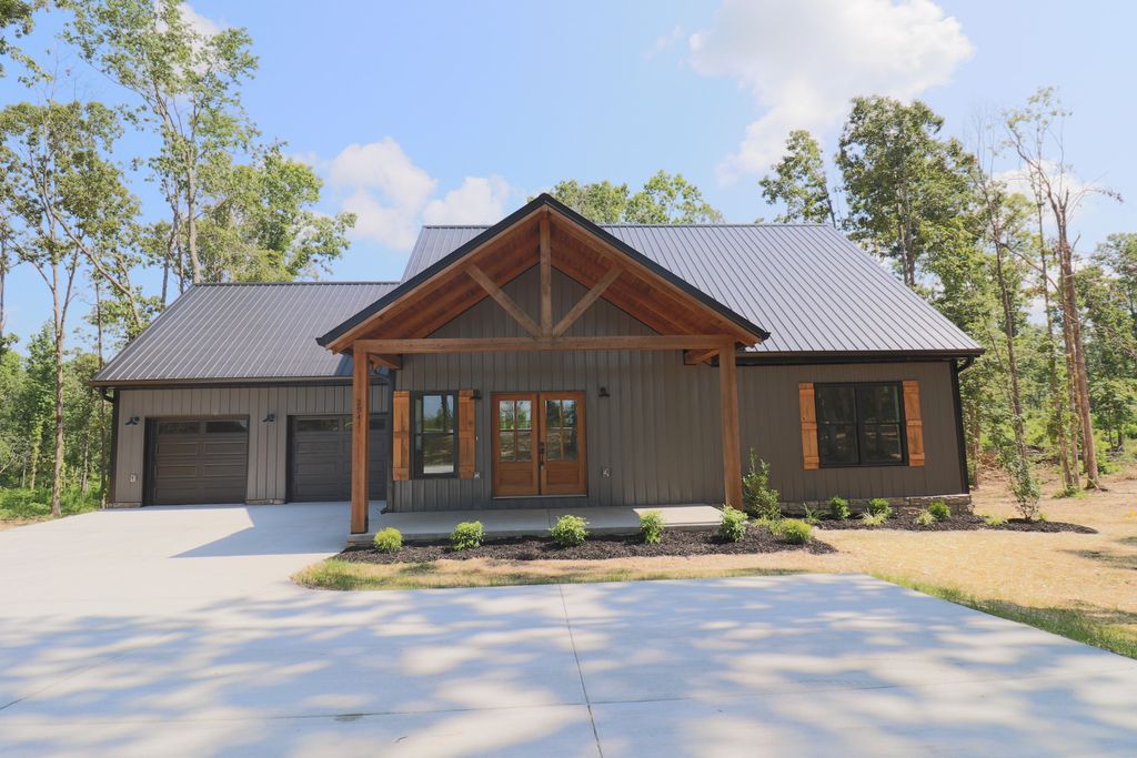 2941 Summertown Hwy, Summertown, TN 38483