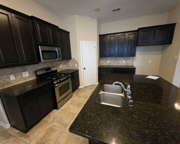 2807 Nickel Canyon Drive, Rosharon, TX 77583