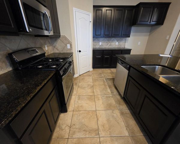 2807 Nickel Canyon Drive, Rosharon, TX 77583