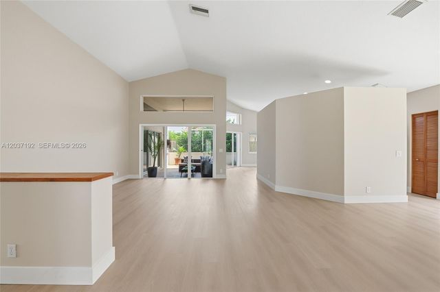110 Cameron Court, Weston, FL 33326